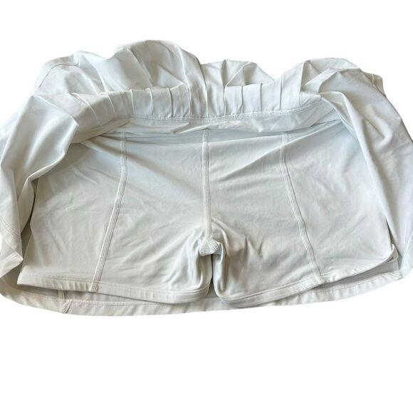 Lululemon Women’s 10 Circuit Breaker Skirt Skort White Athletic Tennis Golf - Picture 6 of 15